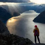 Preikestolen & Basecamp Hotel Jørpeland