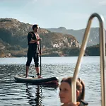Preikestolen & Basecamp Hotel *