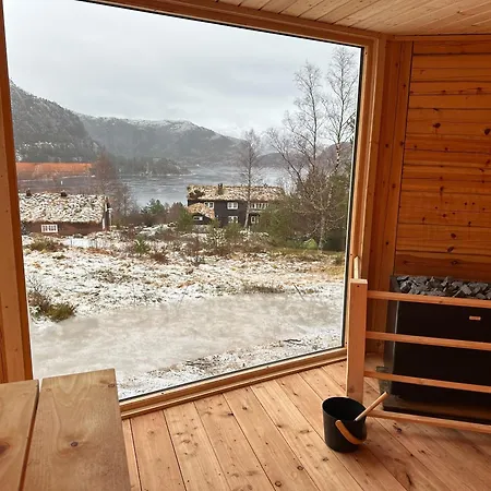 Preikestolen & Basecamp Jorpeland