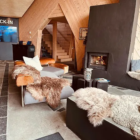Hotel Preikestolen & Basecamp Jorpeland