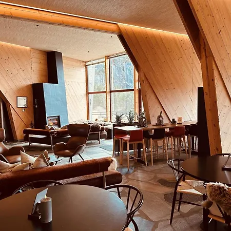 Preikestolen & Basecamp Hotel Jorpeland