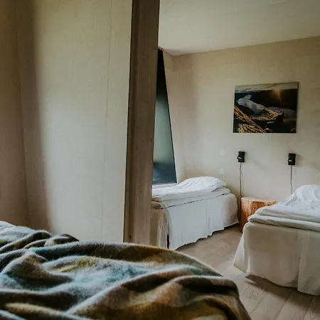 Preikestolen & Basecamp Йёрпеланн