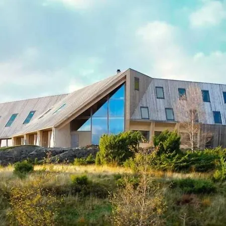 Preikestolen & Basecamp * Jørpeland