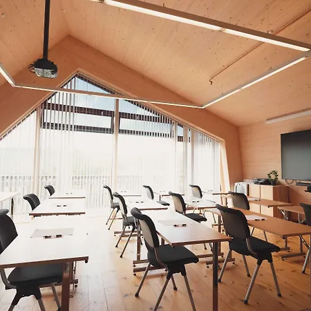 Preikestolen & Basecamp فندق