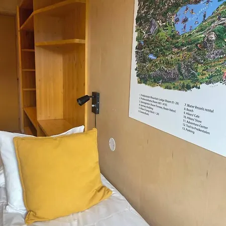 Preikestolen & Basecamp فندق