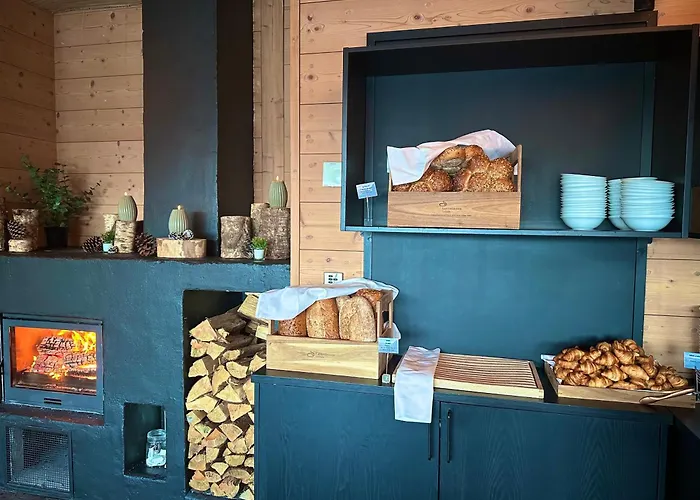 Hotel Preikestolen & Basecamp