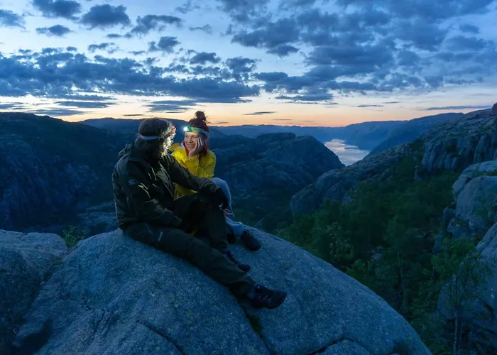 Preikestolen & Basecamp