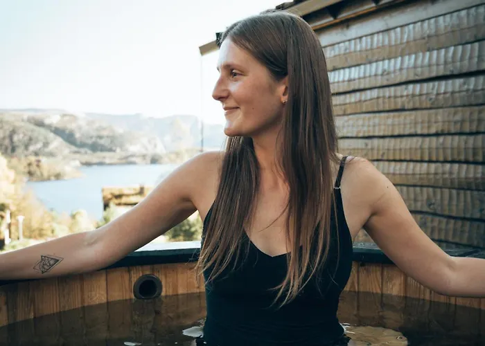 Preikestolen & Basecamp Отель