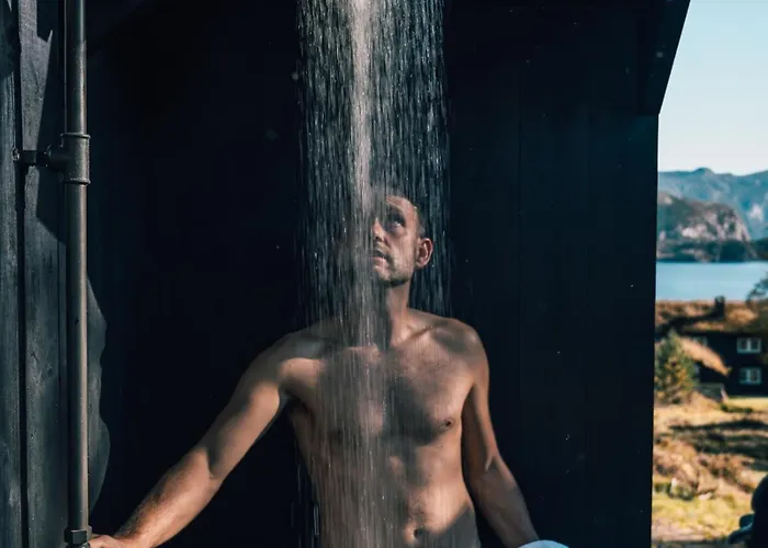 Preikestolen & Basecamp