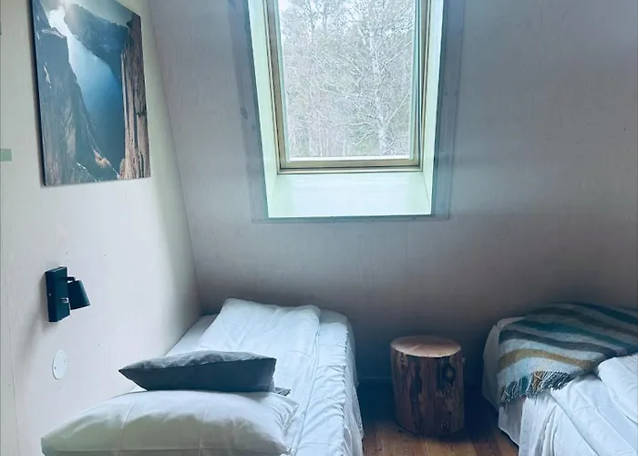 Preikestolen & Basecamp Otel *