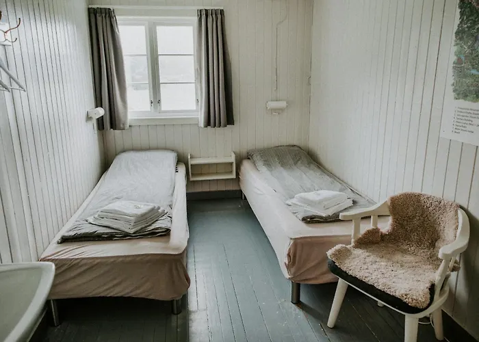 Preikestolen & Basecamp *