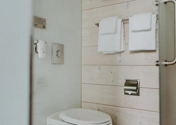 Preikestolen & Basecamp Otel