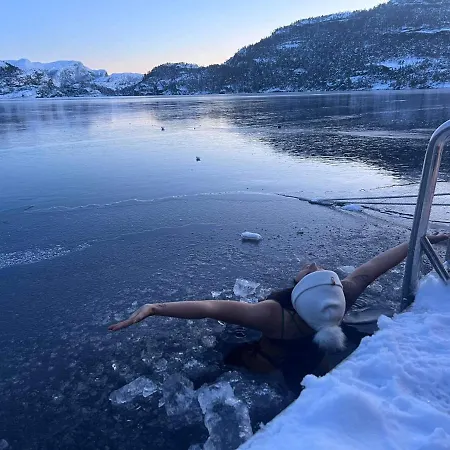 Preikestolen & Basecamp Otel