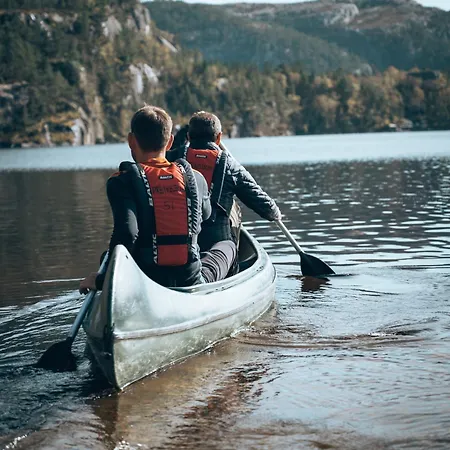 Preikestolen & Basecamp