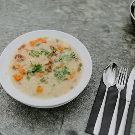 Preikestolen & Basecamp Jørpeland