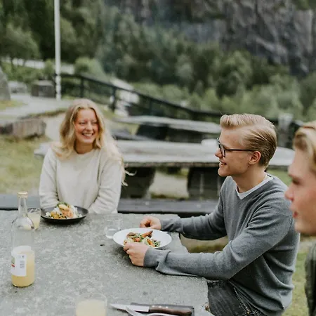 Preikestolen & Basecamp Otel *