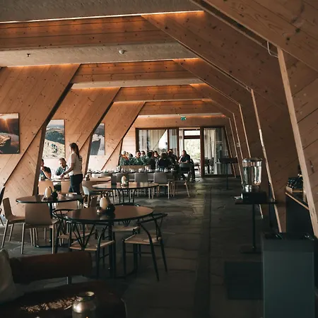 Preikestolen & Basecamp Jørpeland